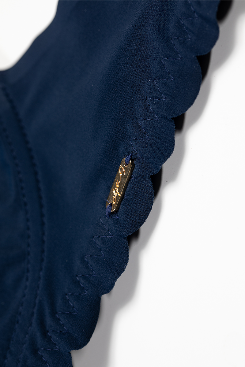 DETAILBLUE_02a5e614-098b-405d-8e95-012d0e76b217.png