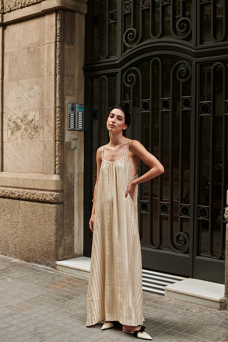 ENCHANTINGDRESS_CHPTR-S_BEIGEWHITE4.png