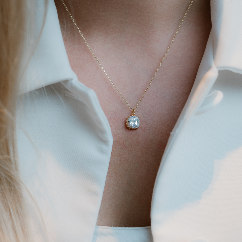 petit-comite-geboortesteen-ketting-april-kristal.485587652.png