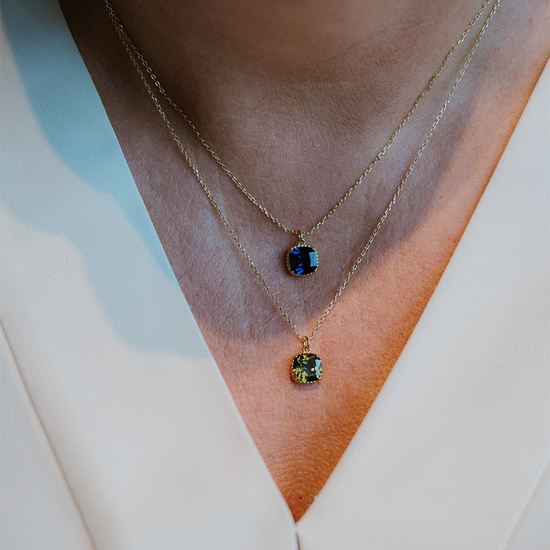 petit-comite-geboortesteen-ketting-september-saffier.485587793.png