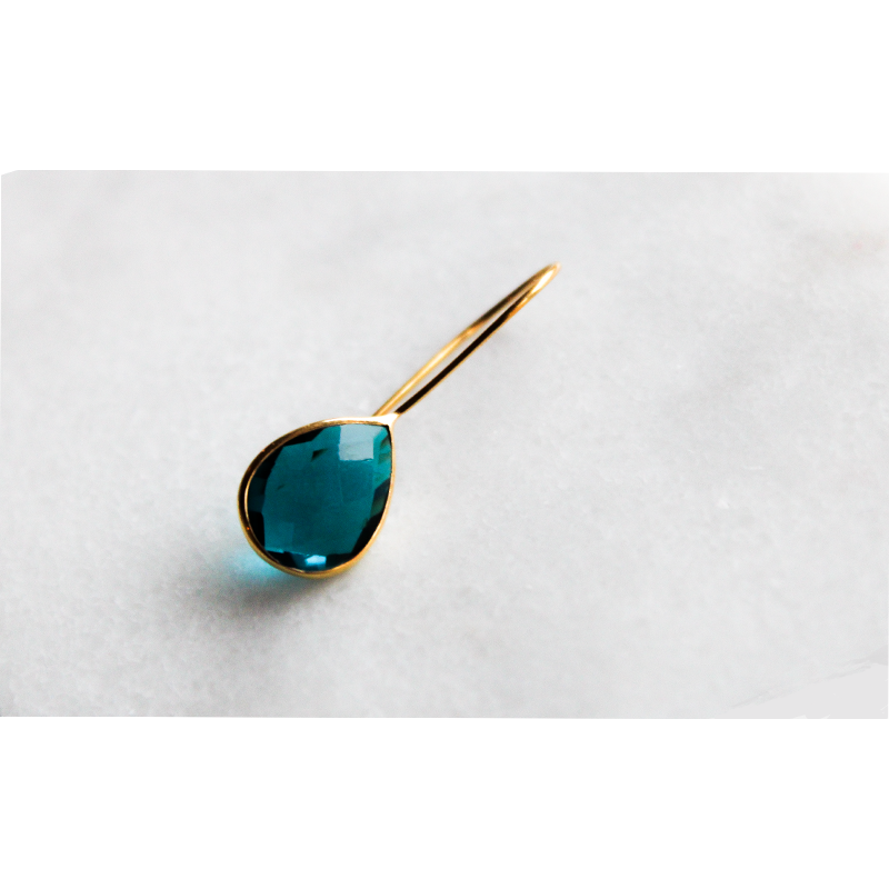 petit-comite-oorbellen-druppel-blauw-topaas.350081783.png