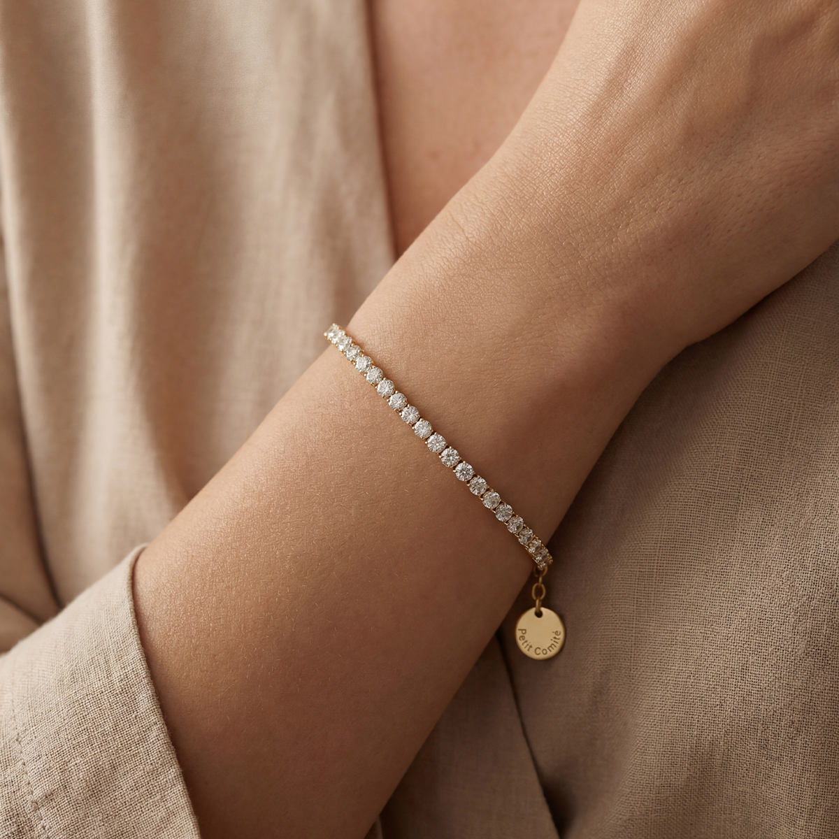 petit-comite-tennis-bracelet-geboortesteen-mei-smaragd-diamand-67822495105404_b62bcb23-e906-4b6c-bb36-a6dbfdbe1754.png