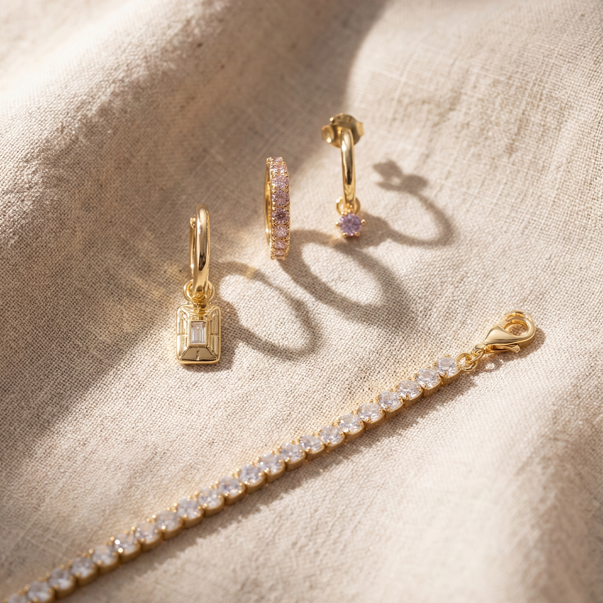 petit-comite-tennis-bracelet-geboortesteen-mei-smaragd-diamand-67822495138172_6802a94d-fcff-4b39-ac4e-255e888fc9d0.png